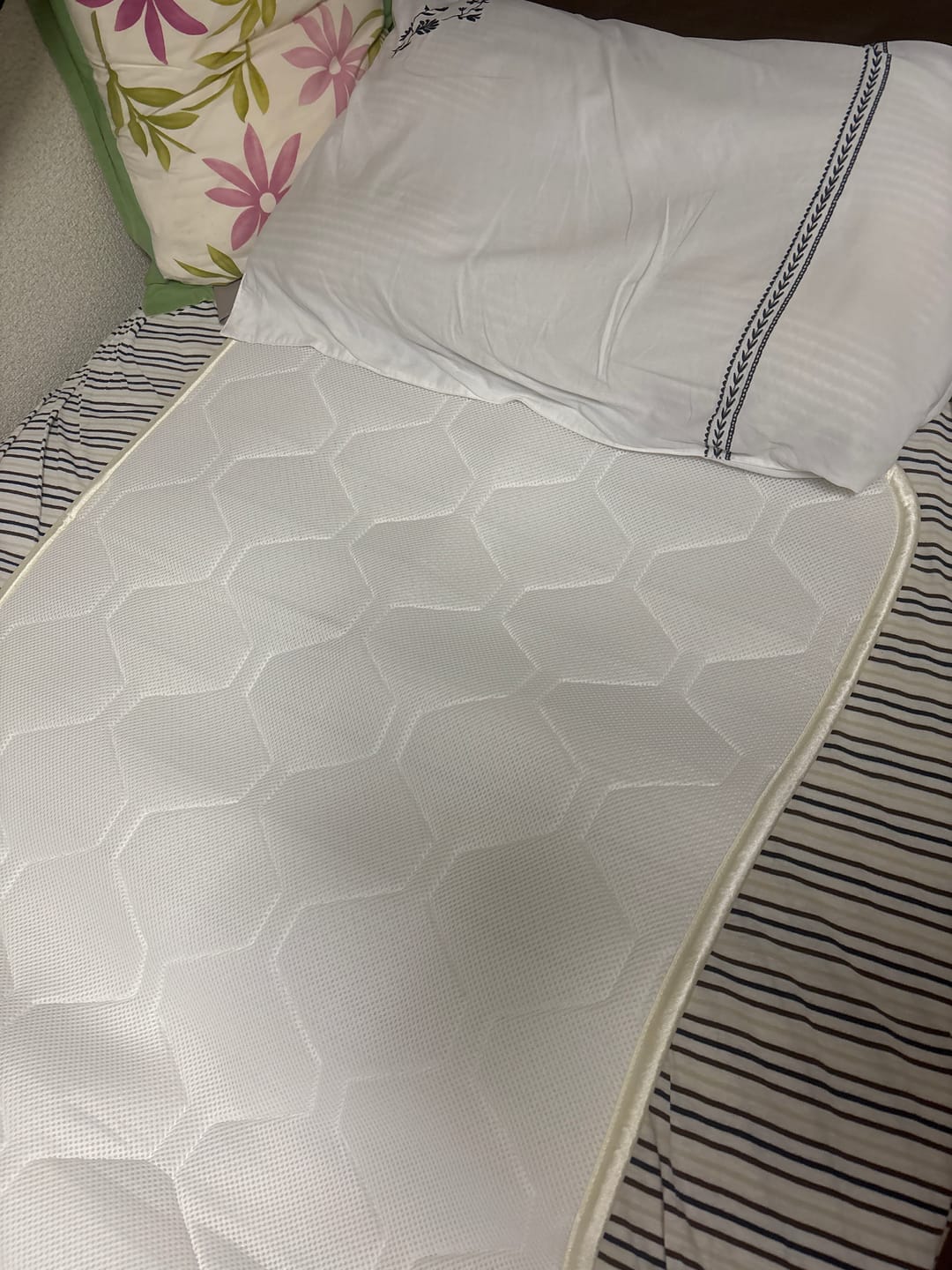 Customer photo review of SLEEP HEXAGON　上位版ホルミシスポータブルパッド