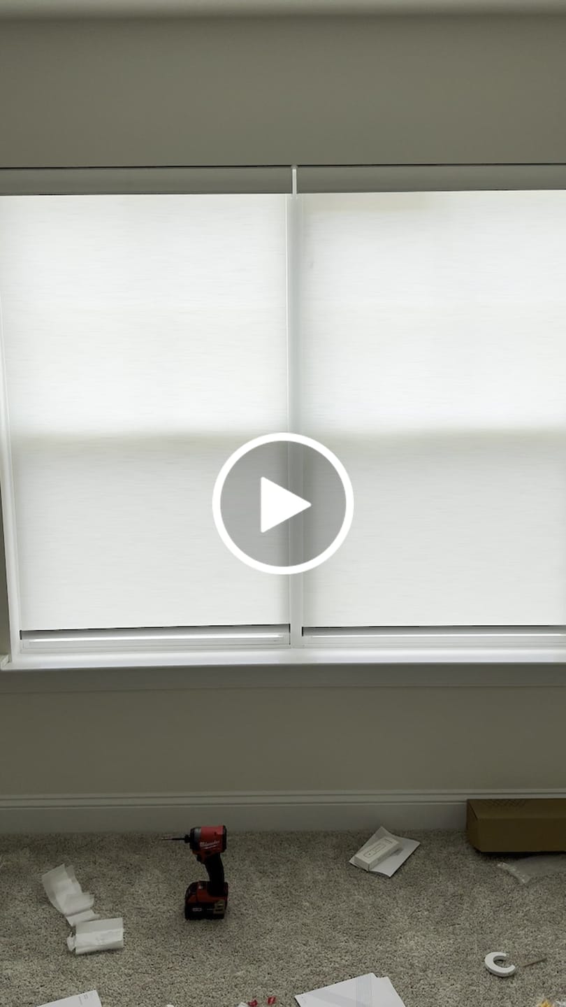 Customer video review of SmartWings Motorized Light Filtering Roller Shades 70% Blackout Essential