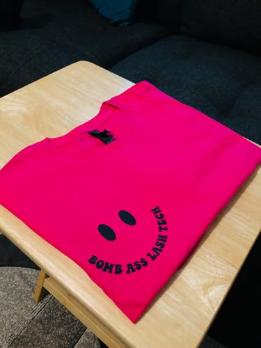 Customer photo review of Gildan Heavy Cotton T-shirt (Small to XLarge)