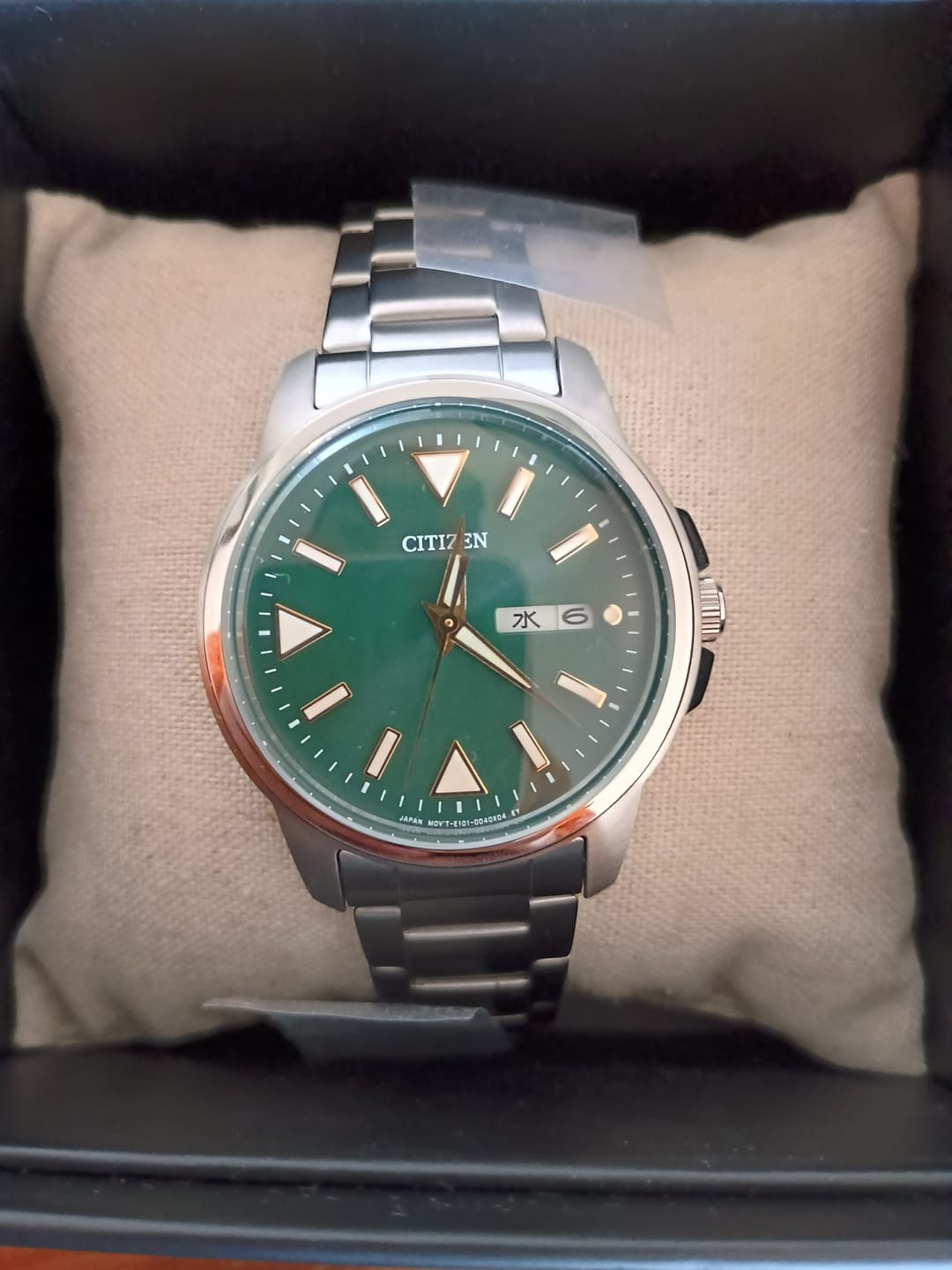Customer photo review of Reloj Citizen Eco-Drive BM8180-71W Cuarzo 36,5mm JDM