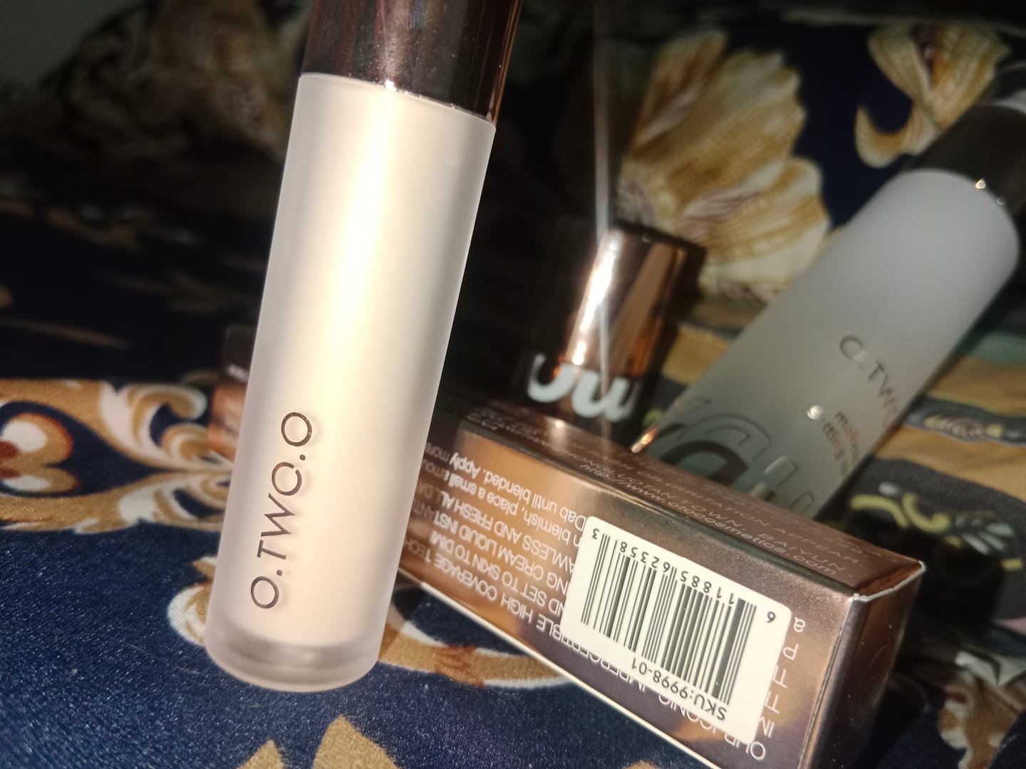 Customer photo review of O.TWO.O HIGH COVERAGE LIQUID CONCEALER
