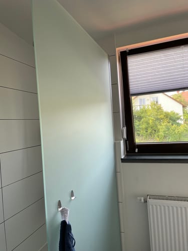 Customer photo review of SONNI Walk In Dusche Duschabtrennung Duschwand Nano Vollsatiniert ESG-Glas Glasstärke 8/10mm Breite 80-160cm