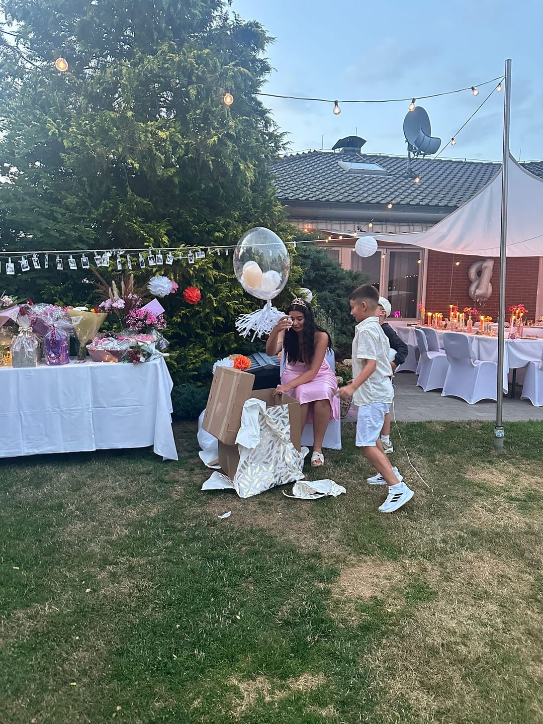 Customer photo review of Happy 18th Birthday Designer Ballon