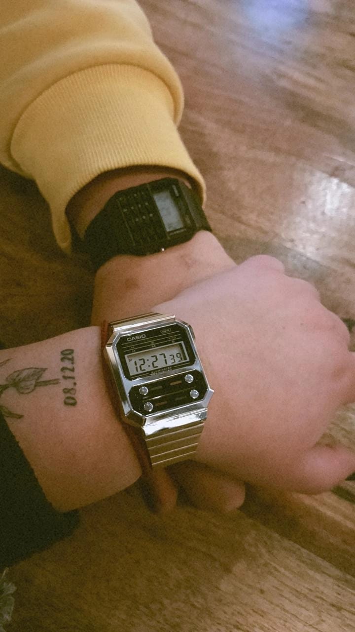 Customer photo review of Reloj Casio Vintage A100WE-1ADF Alien F-100 Reissue Plateado