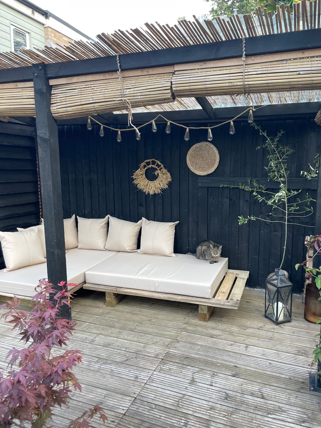 Customer photo review of Centre Join Water Resistant Scatter Cushions Garden Furniture Cushion Indoor Outdoor Pillow