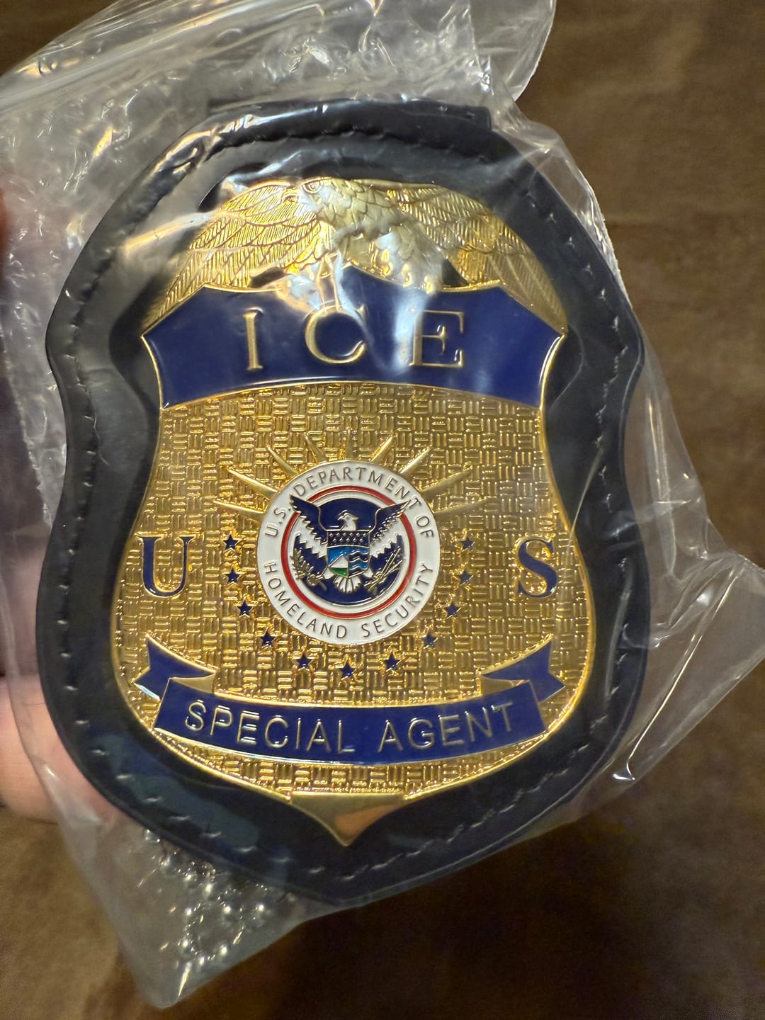 Customer photo review of US ICE Special Agent Badge Solid Copper Replica Movie Props