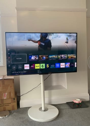 Customer photo review of Master V2 FT65 TV Stand