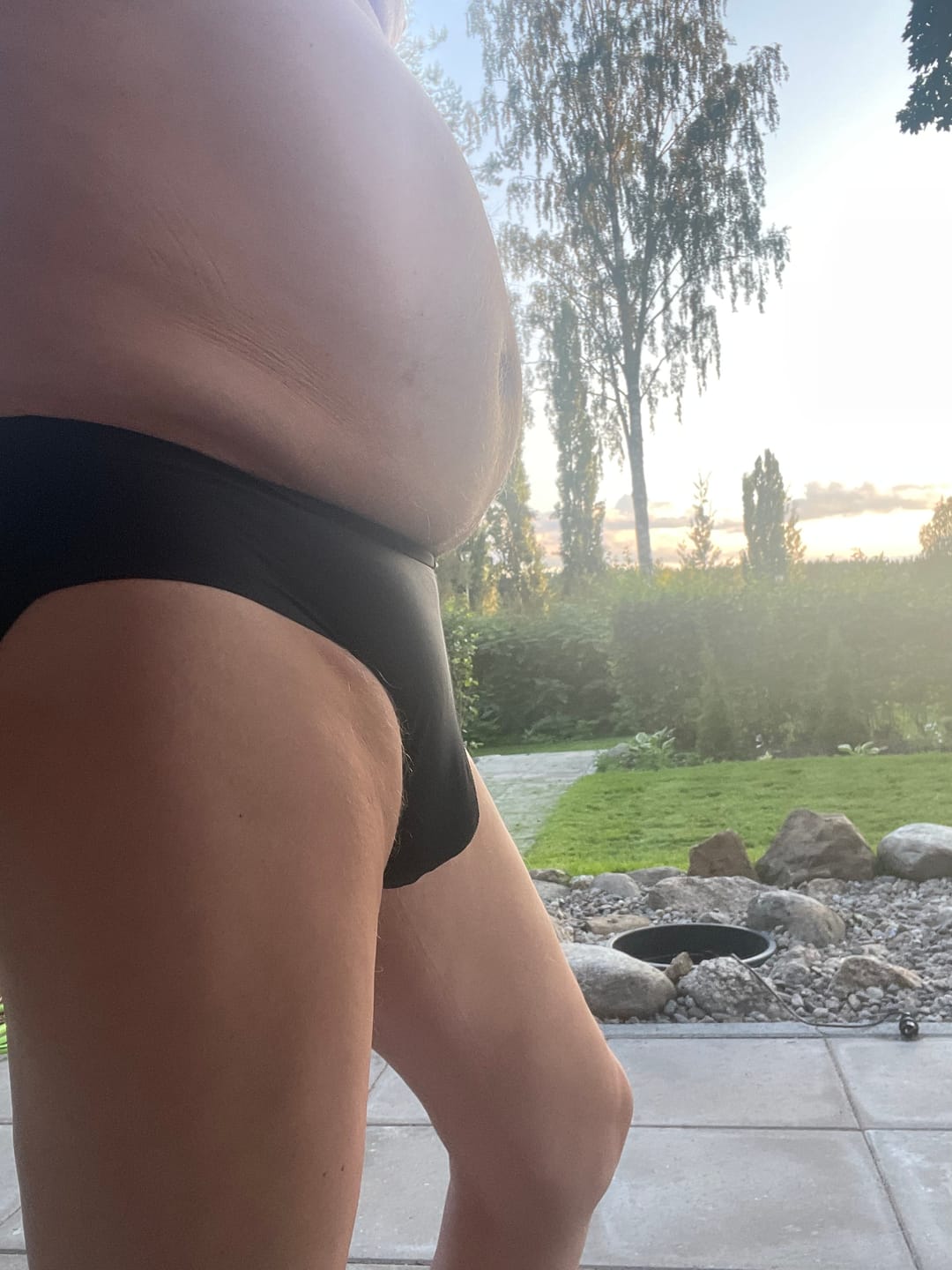 Customer photo review of Men's Breathable Seamless Thin Briefs