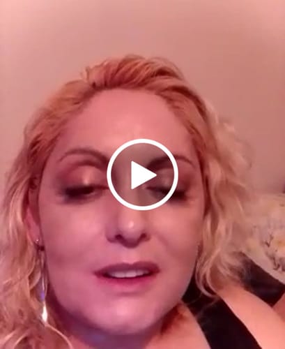 Customer video review of Anti-Muffin-Top Flowy Tank Top