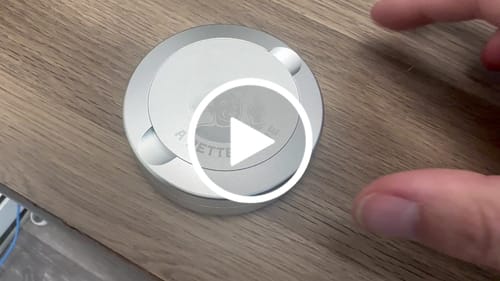 Customer video review of Chilled Mint Nicotine Pouches