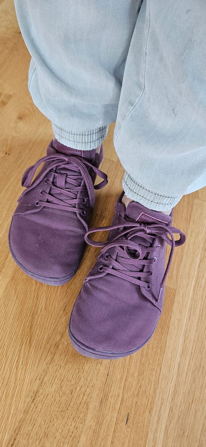 Customer photo review of Vaistoa Rento 2 | Canvas Barefoot Sneakers