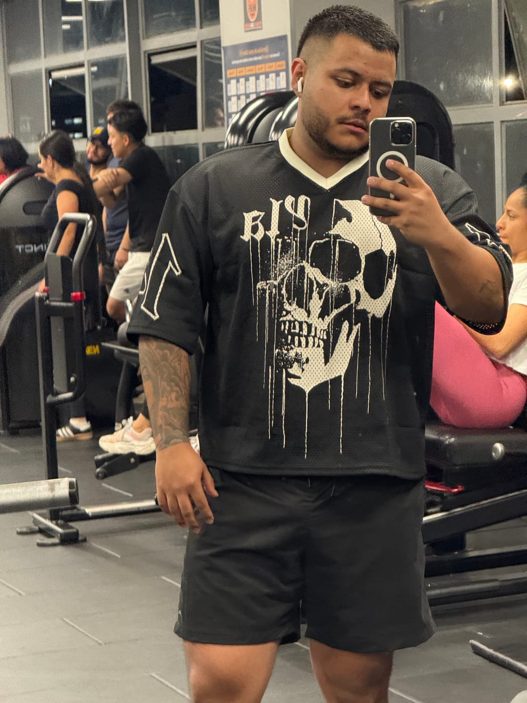 Customer photo review of 4015 - Drippy Skull Jersey