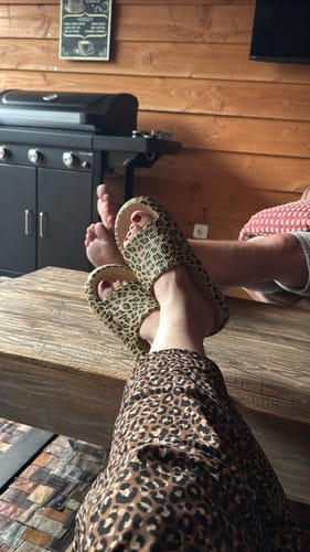 Customer photo review of HappyFlops Limited Editions