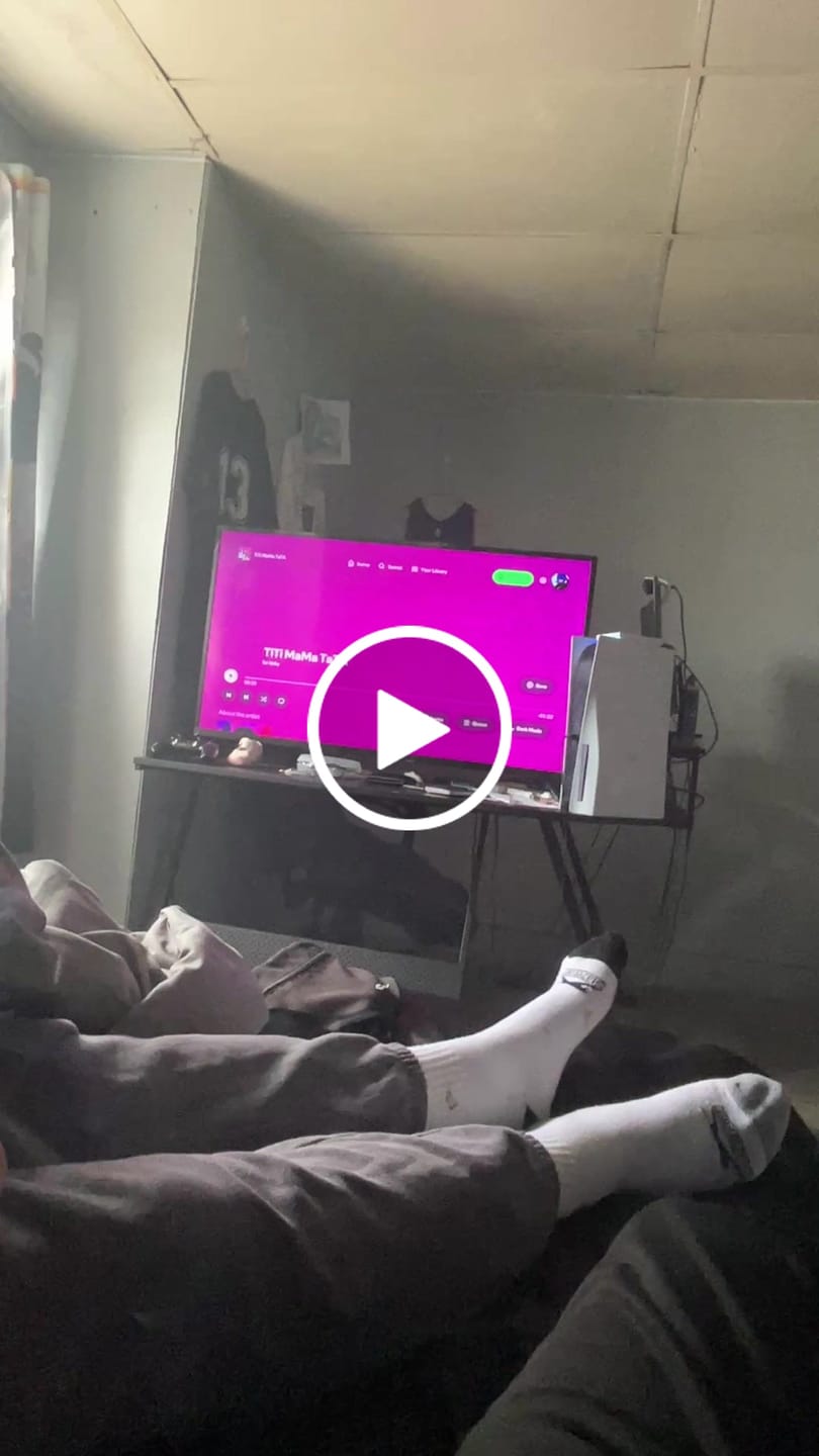 Customer video review of Skeleton Biker Fleece Sweatshorts