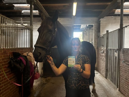 Customer photo review of Strotonin Horse Support