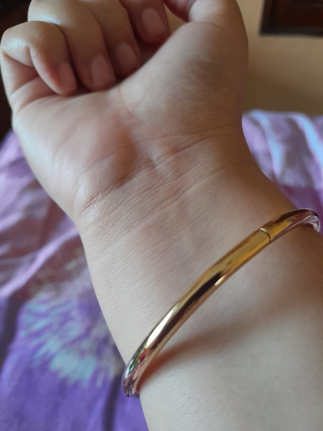 Customer photo review of Classic Gold Bangle Bracelet & Waterdrop Hoop Earrings Combo Set