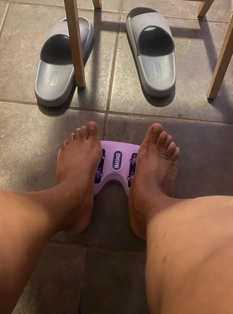 Customer photo review of SALUDEA Foot Relief Roller Pro