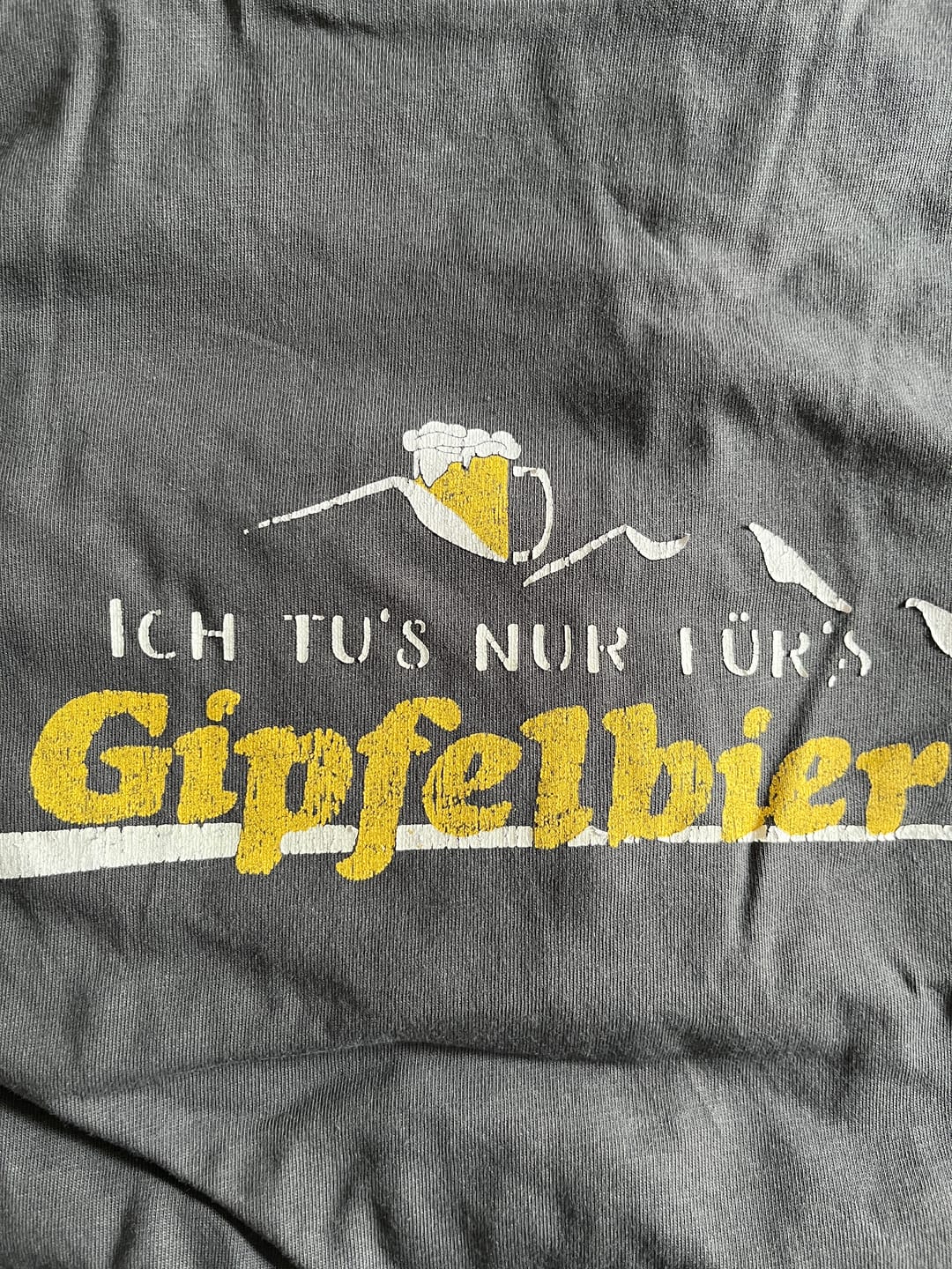 Customer photo review of Gipfelbier - Unisex Premium Organic Shirt