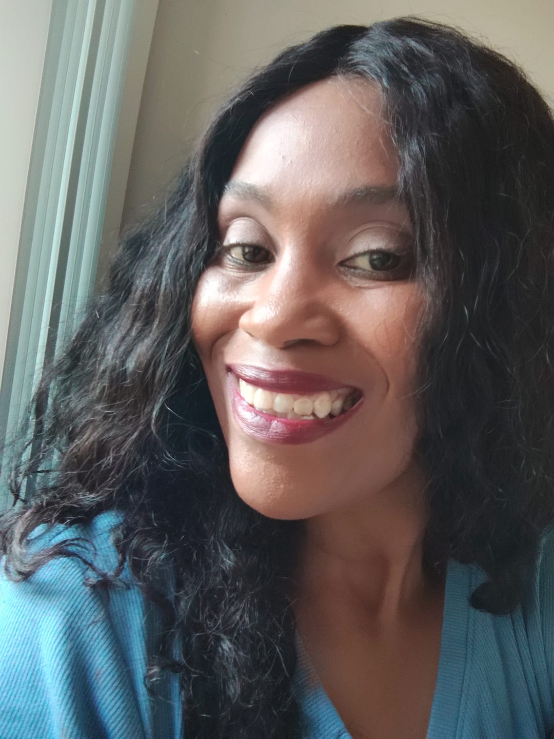 Customer photo review of Naked Nature 100% Brazilian WET & WAVY Natural Hair Wig - DEEP WAVE
