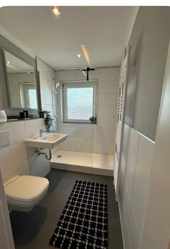 Customer photo review of SONNI Walk In/ Begehbare Dusche Duschabtrennung Duschwand Nano Klarglas Glasstärke 8mm Breite 70-120cm