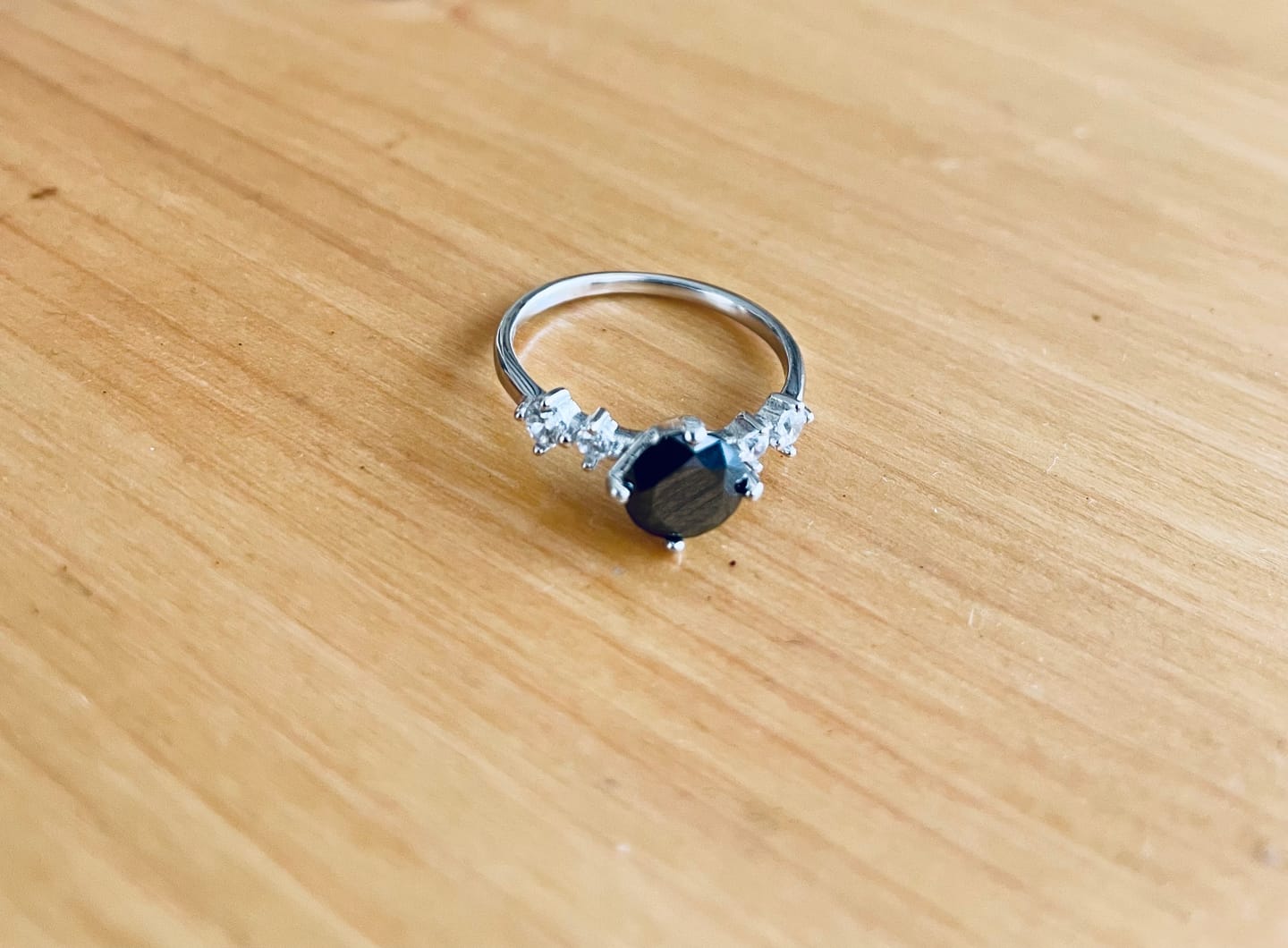 Customer photo review of Obsidian Ring - Perlenschliff rund