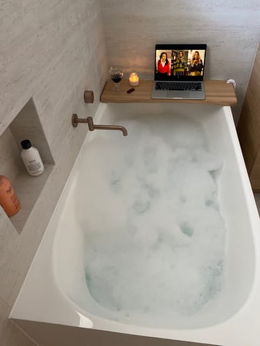 Customer photo review of Bath Caddy 1.0