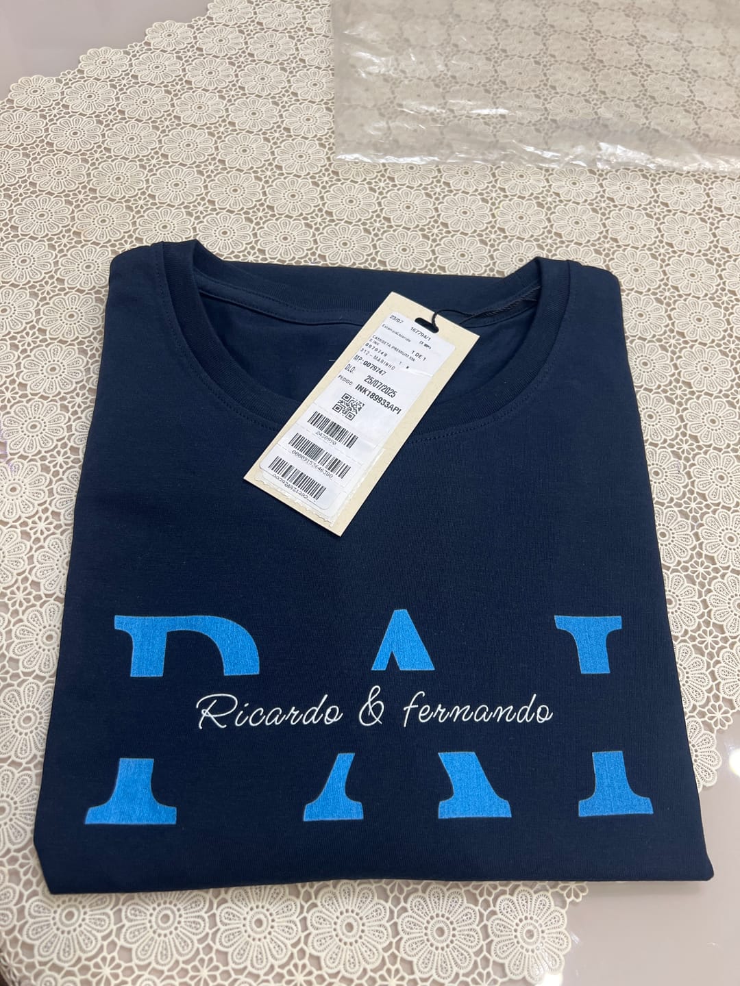 Customer photo review of Camiseta Personalizada MÃE / PAI E FILHOS - Algodão Peruano
