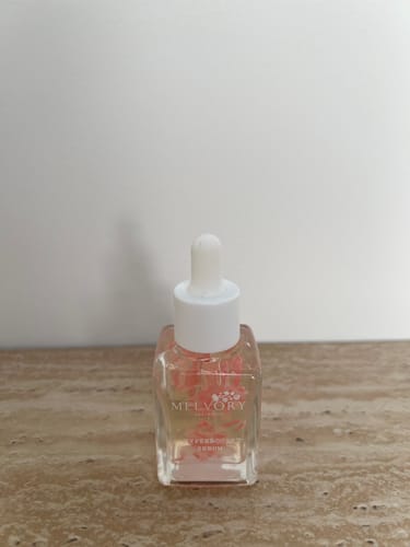 Customer photo review of Niacinamide 8% + Vitamin B5 HYPERBOOST® Serum