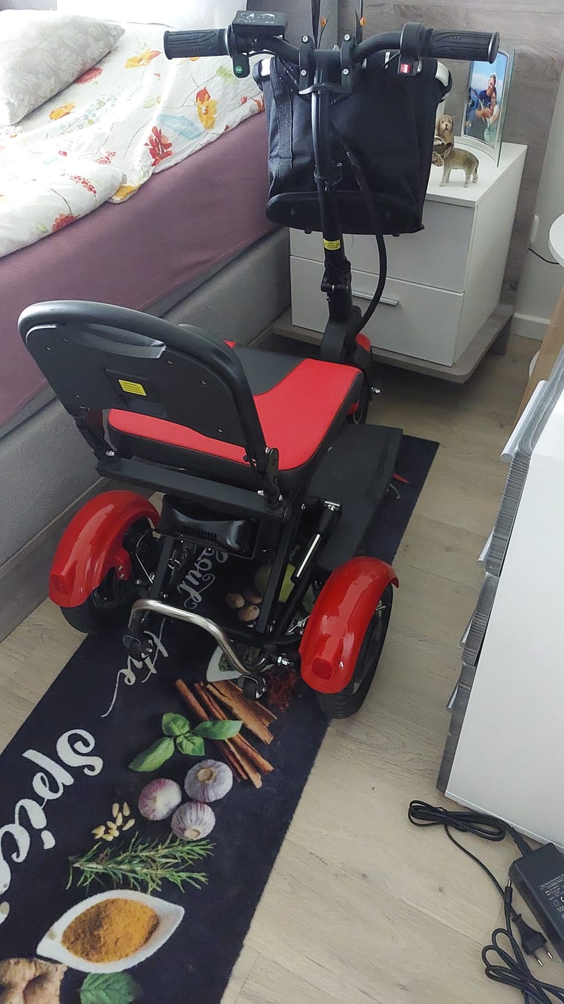 Customer photo review of Panier avant pour Tricycle S2