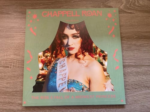 Customer photo review of The Rise and Fall of a Midwest Princess (Anniversary My Kink Is Coral Edition)	- Chappell Roan [Colour Vinyl]