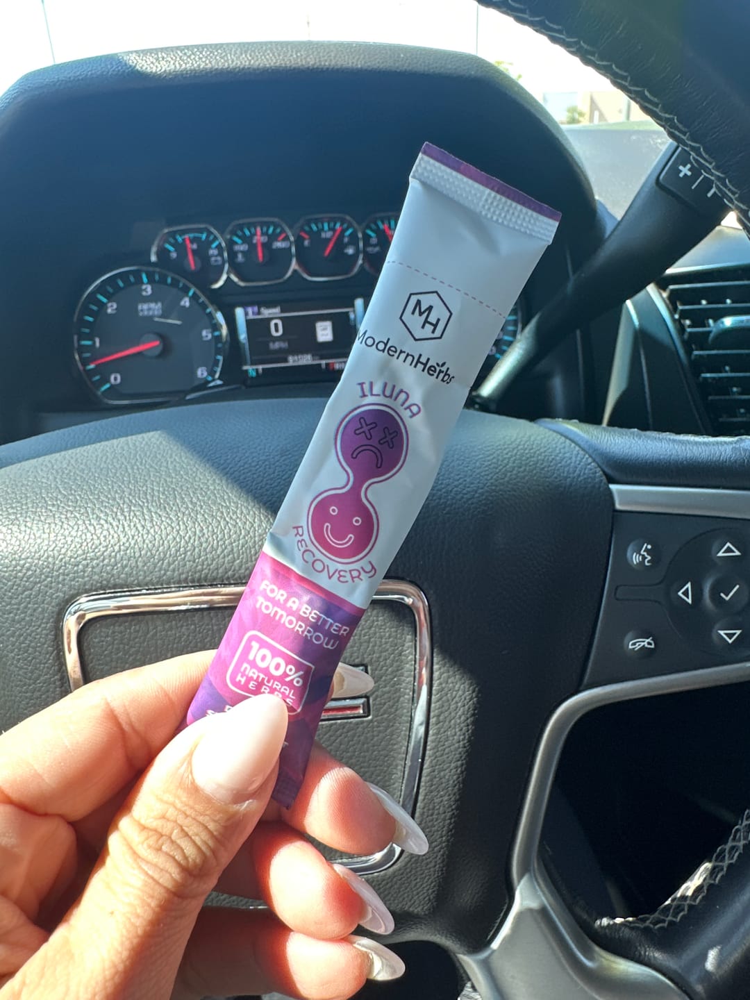Customer photo review of ILUNA | Pre/Post Party Celebration Recovery