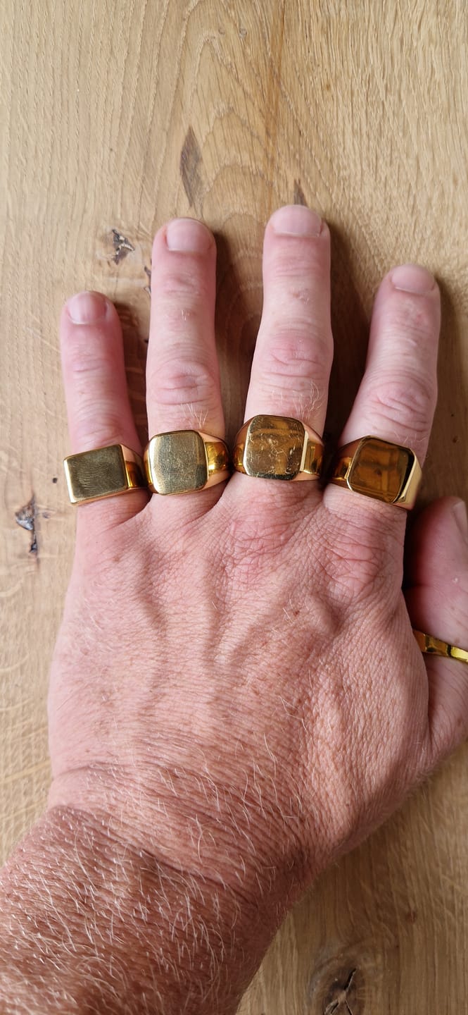 Customer photo review of SQUARE. - GOLD