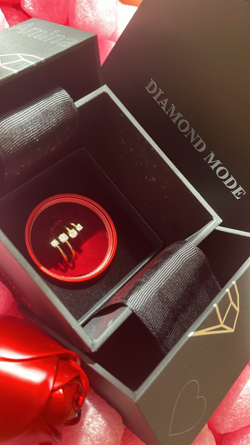 Customer photo review of Glow Lines Ring | 18K vergoldet