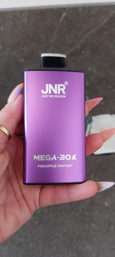Customer photo review of JNR - Mega Box 25K bouffées - 2% de Nicotine - Puff Jetable / Vape Disposable