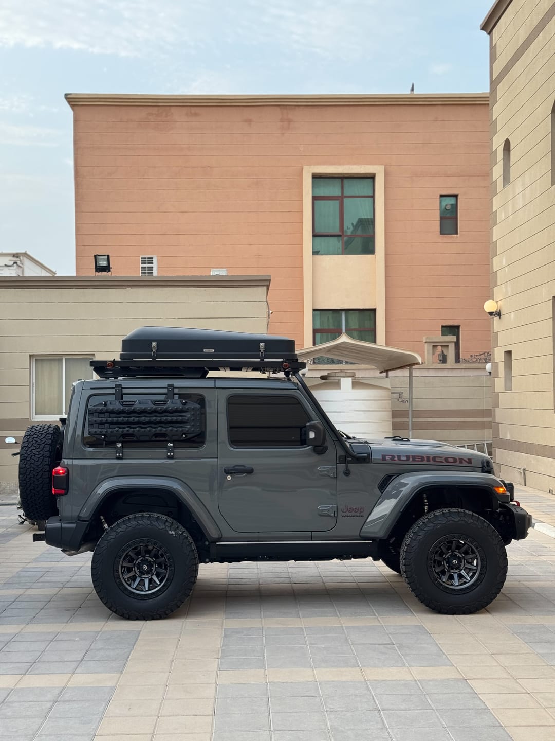 Customer photo review of Universal MaxTrax LITE Plate