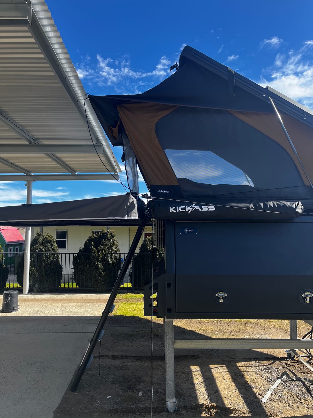 Customer photo review of Rainger Revo-X 1.4 Hardshell Roof Top Tent
