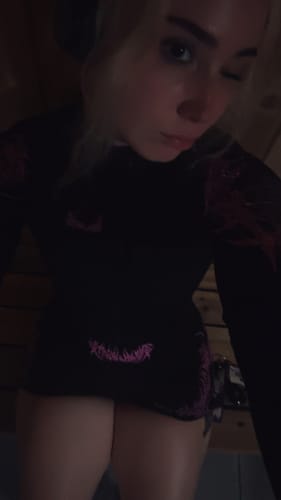 Customer photo review of Women's Void Tech™ Night Phoenix Zip-up Compression [BLOSSOM PINK]