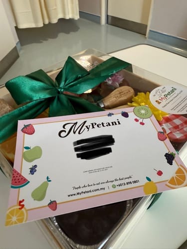 Customer photo review of Subang Jaya Signature Cheese Fruit Grazing Platter (Available in S, M & L size) [Malaysia]