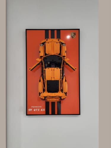 Customer photo review of LED Wall Display Frame for LEGO® Technic F1 42056 Porsche 911 GT3 RS Showcase