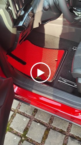 Customer video review of Auto Fußmatten nach Maß - Komplettset
