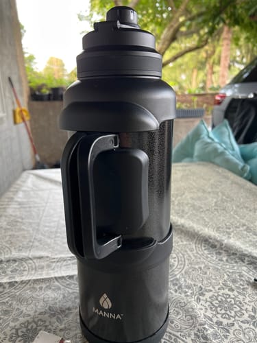Customer photo review of 135 oz Titan Bottle