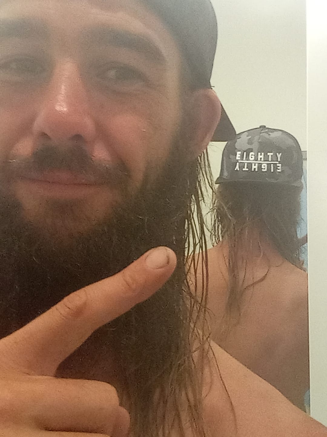 Customer photo review of 80Eighty® Mirror Hat