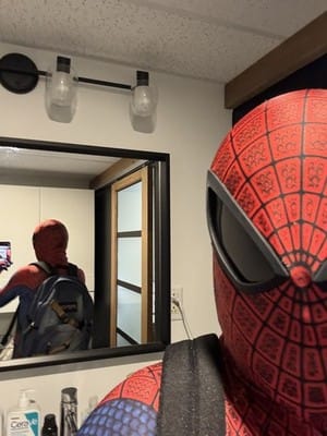 Customer photo review of Andrew Garfield School Bag The Amazing Spider-Man