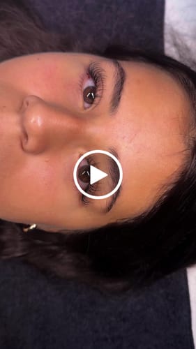 Customer video review of Cashmere Lashes - 0.05MM