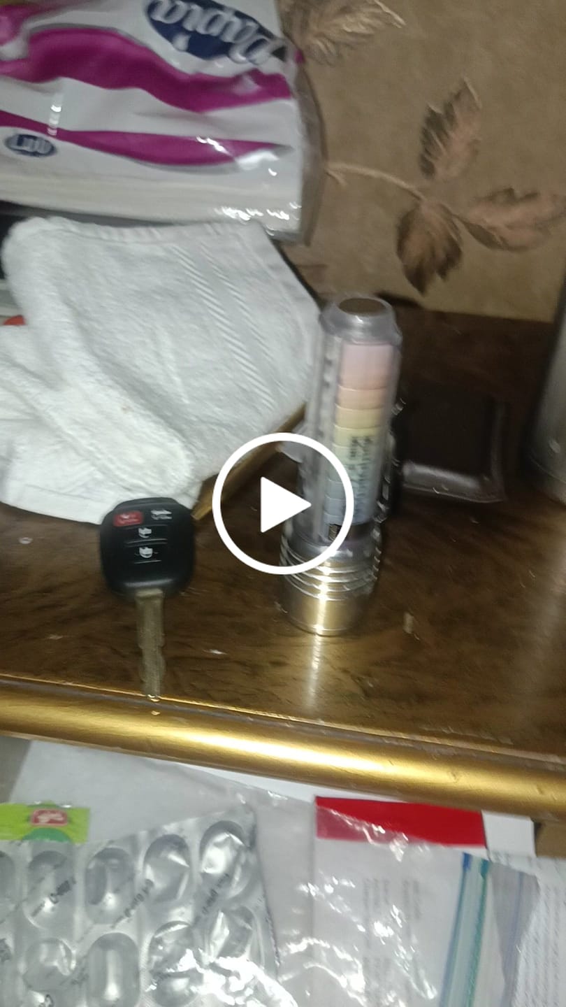 Customer video review of Lot Imported Coba USB Rechargeable Flashlight