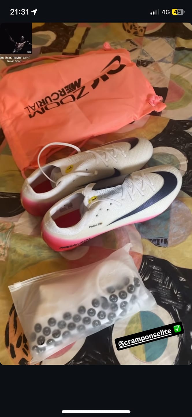 Customer photo review of Vapor 16 FG - Scary Good - Rose/Orange