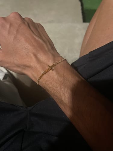 Customer photo review of CROSS BRACELET | 18K Gold