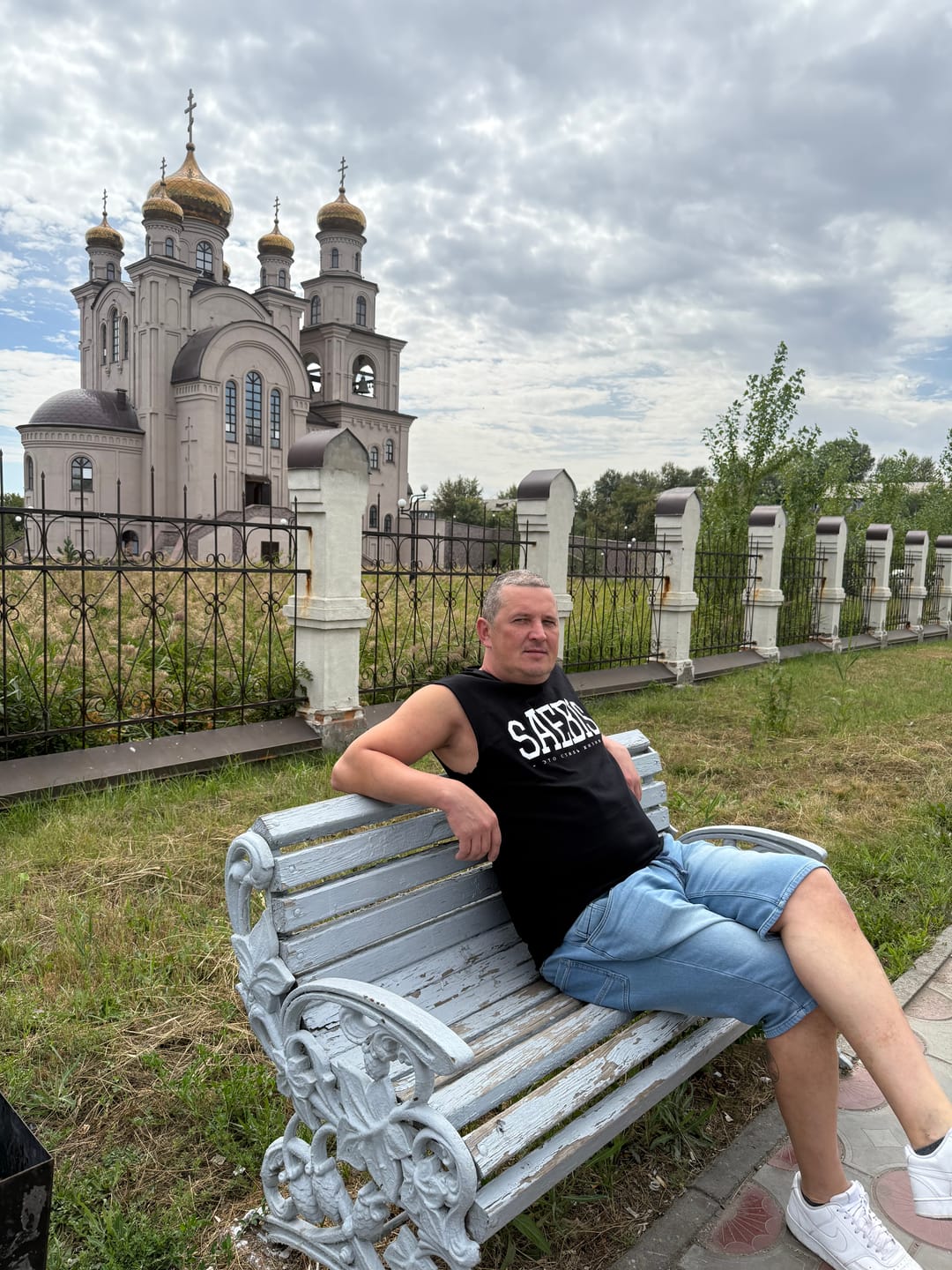 Customer photo review of Lifestyle Herren Sleeveless Shirt schwarz by SAEBIS®
