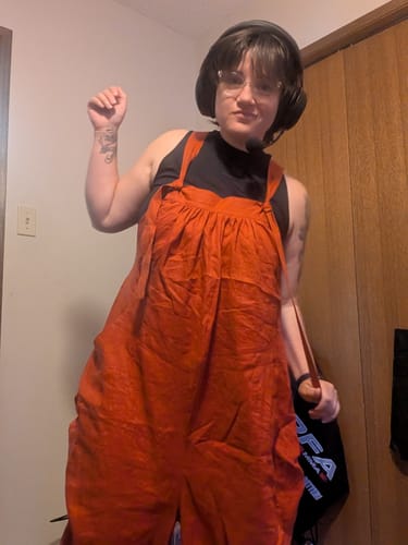 Ky C. review of Linen jumpsuit, loose Linen jumpsuit, Linen jumpsuit women, Linen pants, linen overalls, Wide leg jumpsuit, plus size linen pants C1058 image 1 out of 1