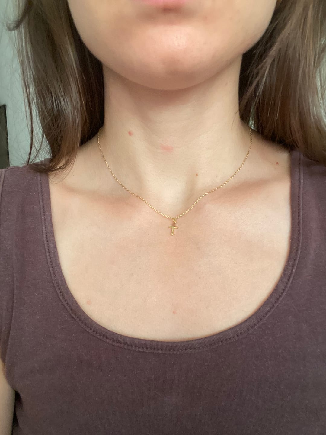 Customer photo review of Collier Croix Éclat Divin